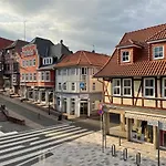 Schwarzer Adler Hotel *