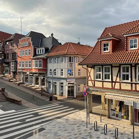 Schwarzer Adler Hotel *