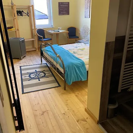 Schwarzer Adler Hotel *