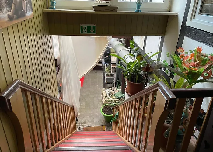 Schwarzer Adler Hotel *