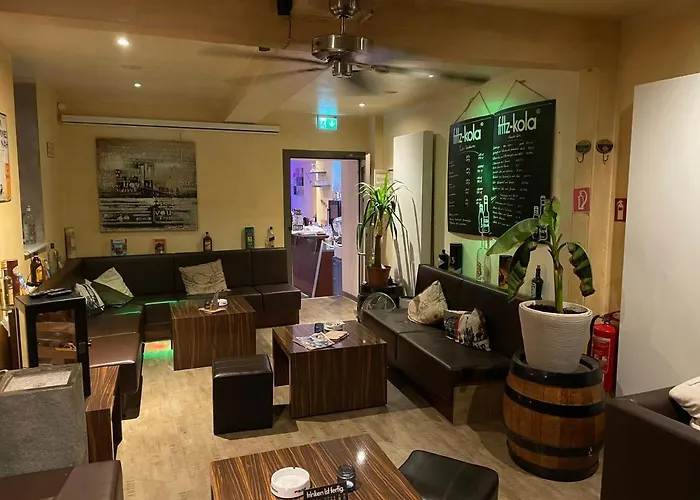 Schwarzer Adler Hotel *