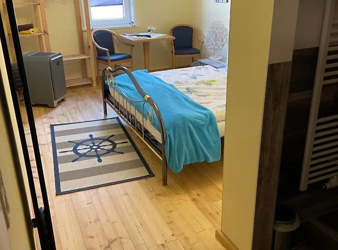 Schwarzer Adler Hotel *